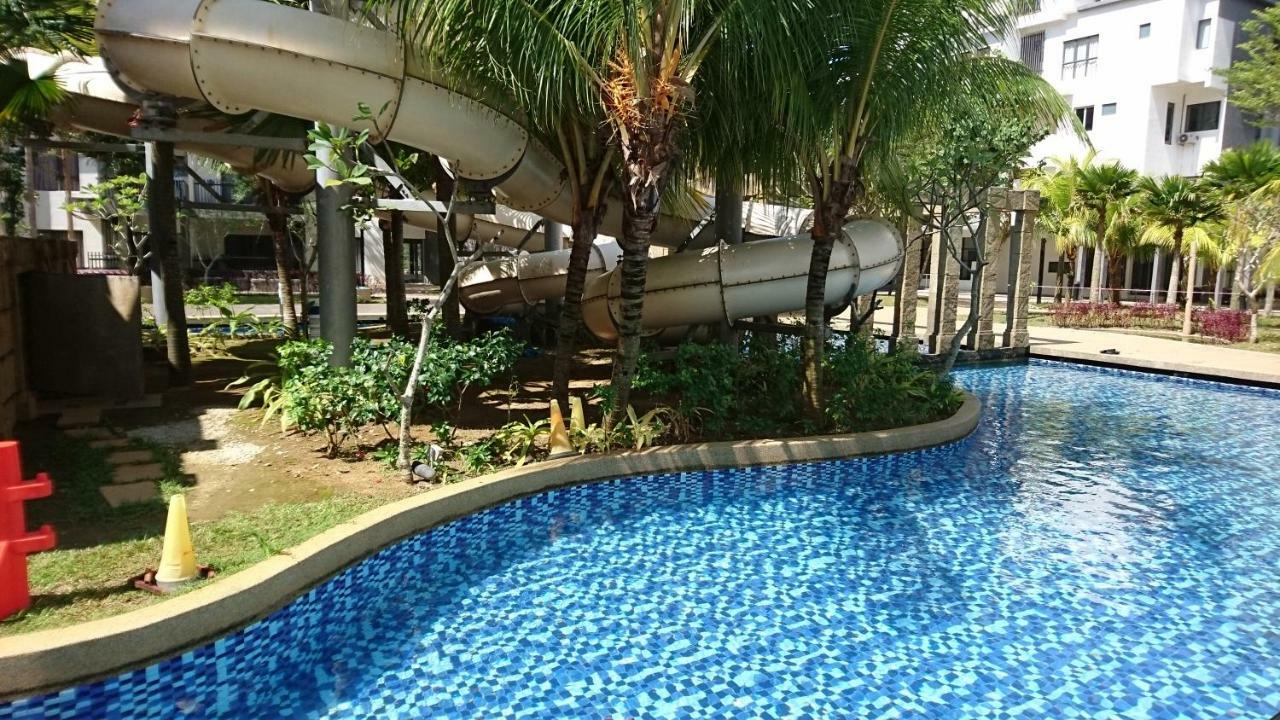 Cozy Swiss Garden Beach Resort Residence Kampung Sungai Karang Экстерьер фото