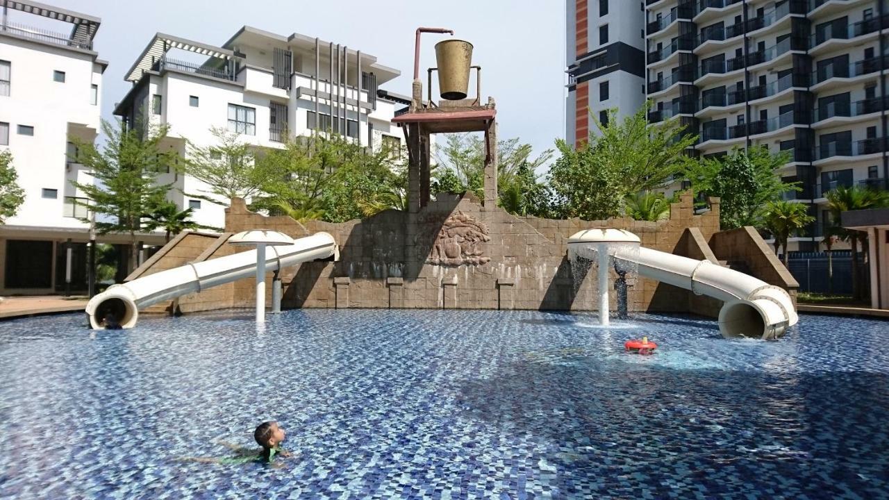Cozy Swiss Garden Beach Resort Residence Kampung Sungai Karang Экстерьер фото